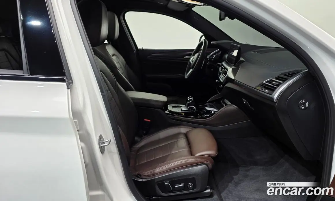 BMW X4 2025 2.0 автомат (гидро), фото 16