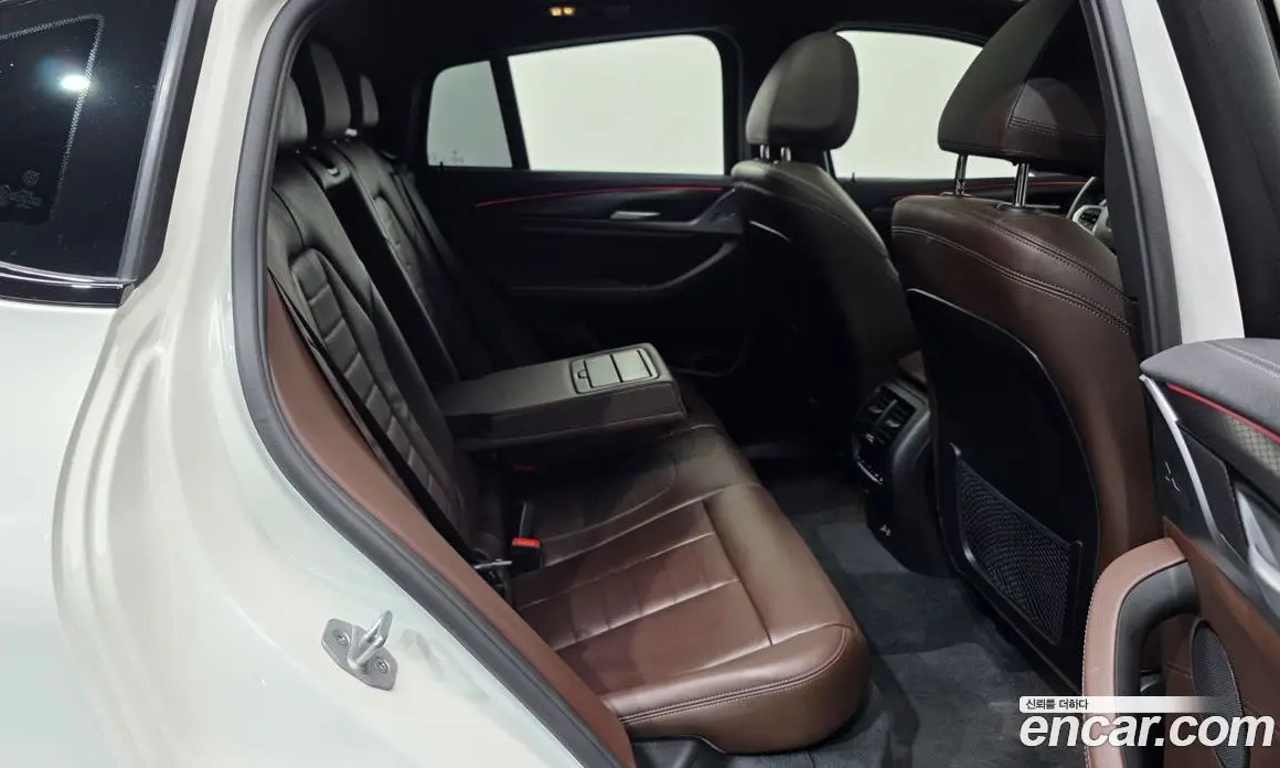 BMW X4 2025 2.0 автомат (гидро), фото 17