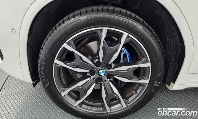 BMW X4 2025 2.0 автомат (гидро), миниатюра 4