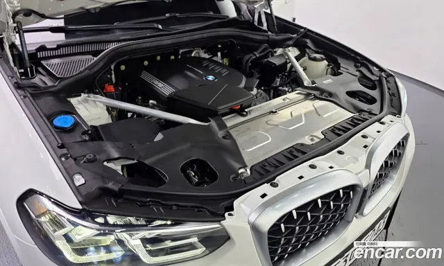 BMW X4 2025 2.0 автомат (гидро), миниатюра 5