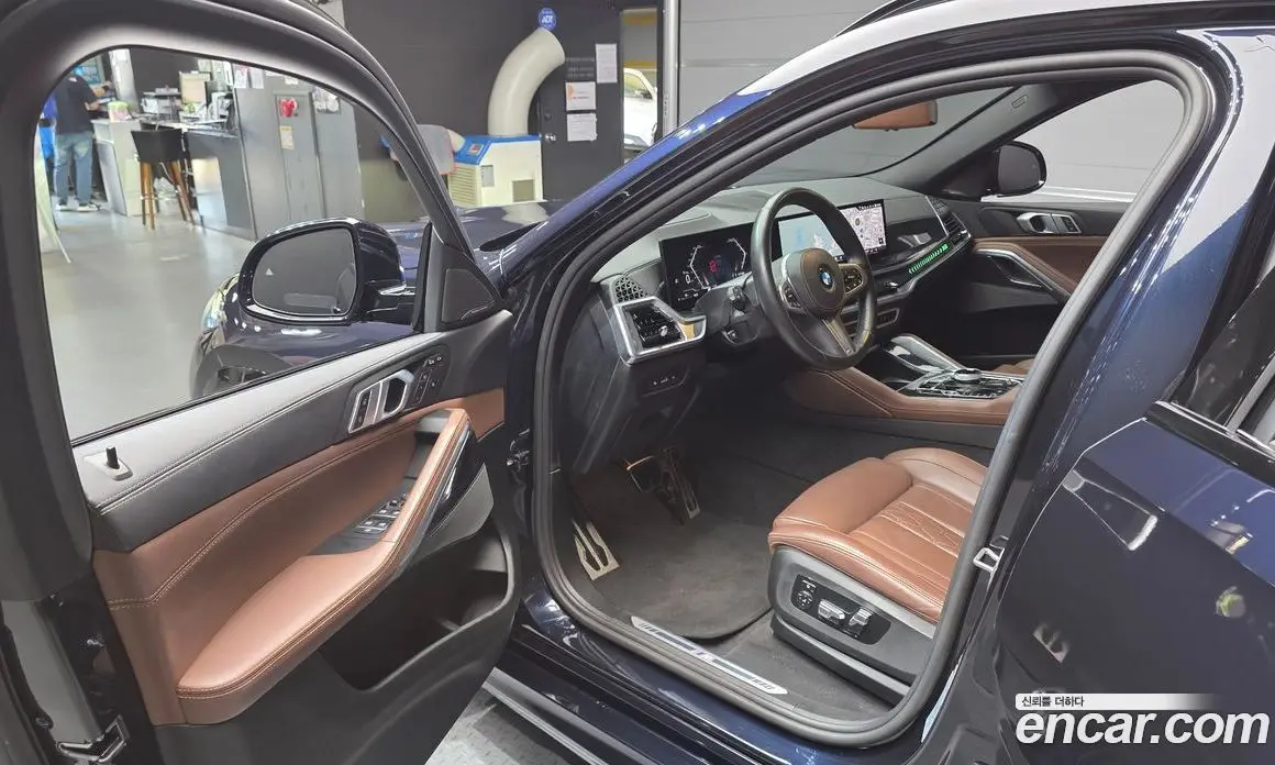 BMW X6 2024 3.0 автомат (гидро), фото 13