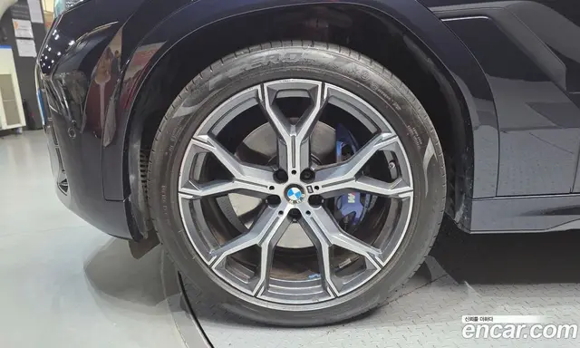 BMW X6 2024 3.0 автомат (гидро), миниатюра 5