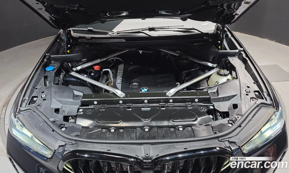 BMW X6 2024 3.0 автомат (гидро), фото 6