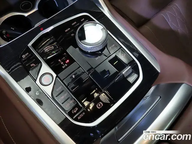 BMW X6 2024 3.0 автомат (гидро), миниатюра 12