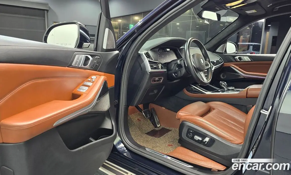 BMW X7 2021 3.0 автомат (гидро), фото 13