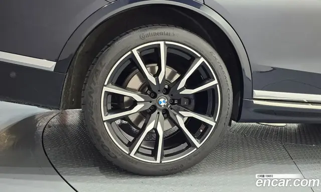 BMW X7 2021 3.0 автомат (гидро), миниатюра 5