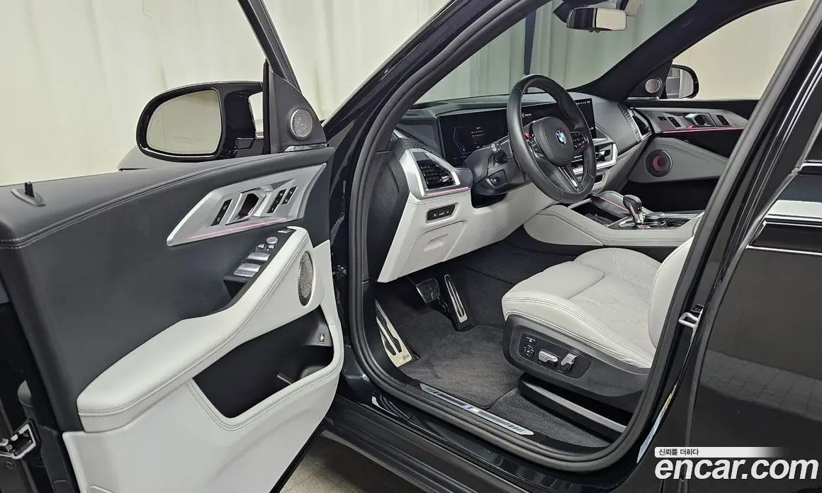 BMW XM 2025 4.4 автомат (гидро), фото 13