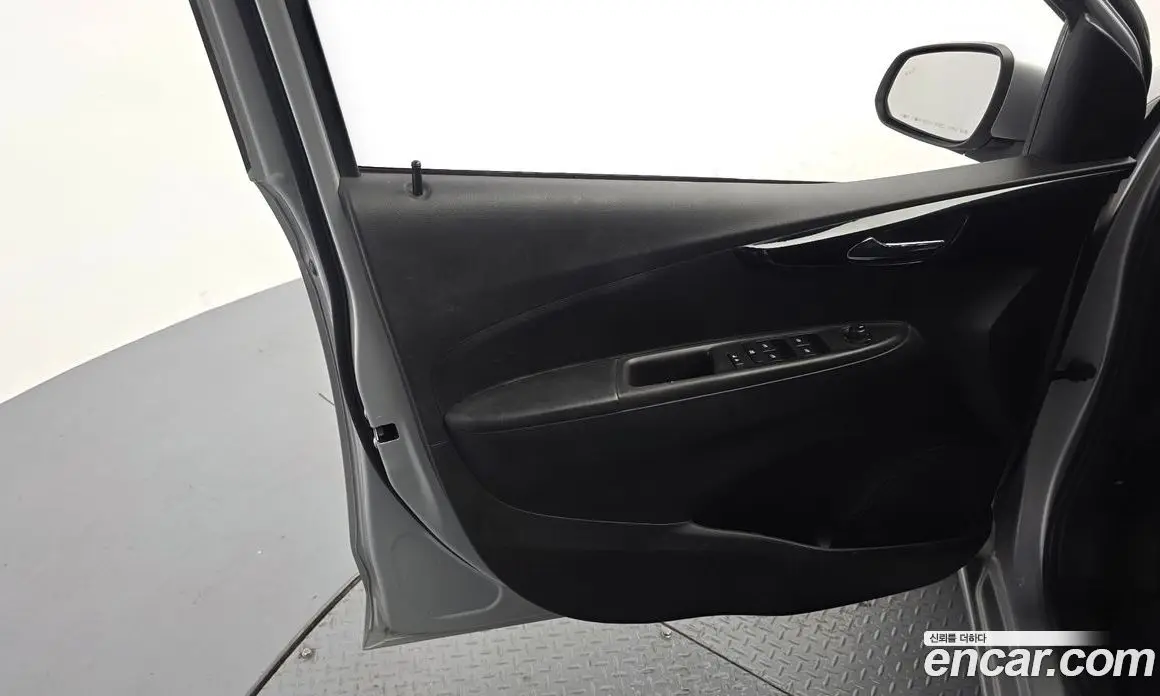 Chevrolet Spark 2016 1.0 автомат (гидро), фото 14 Chevrolet Spark 2016 1.0 автомат (гидро), фото 14