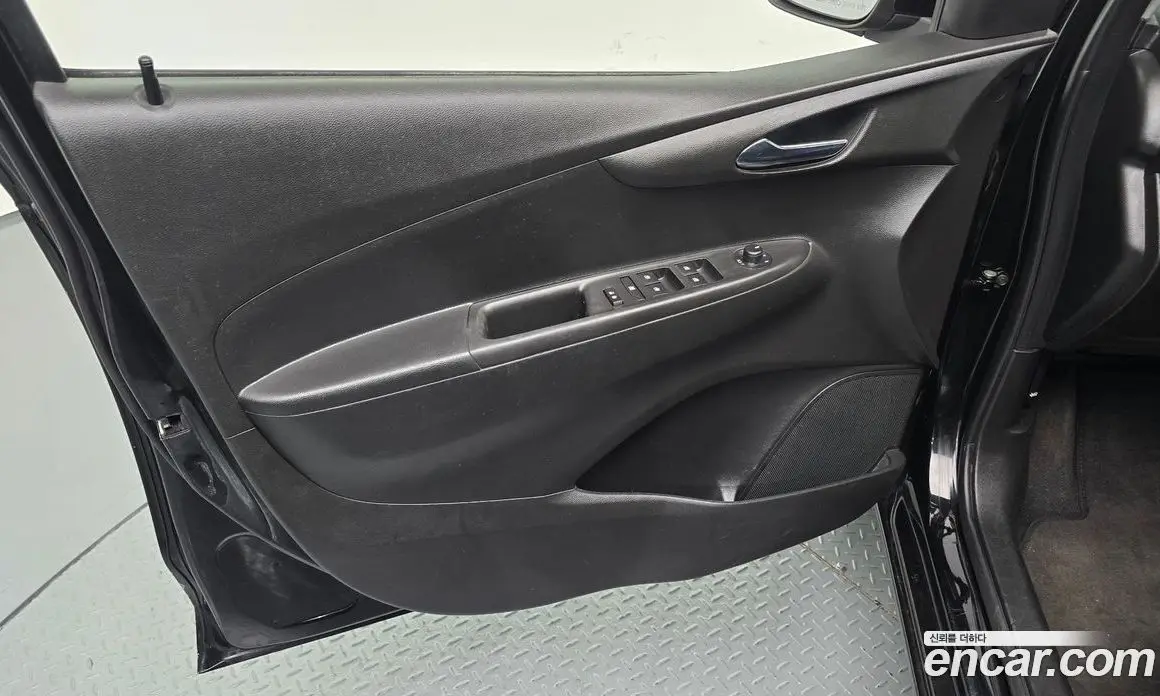 Chevrolet Spark 2017 1.0 автомат (гидро), фото 14