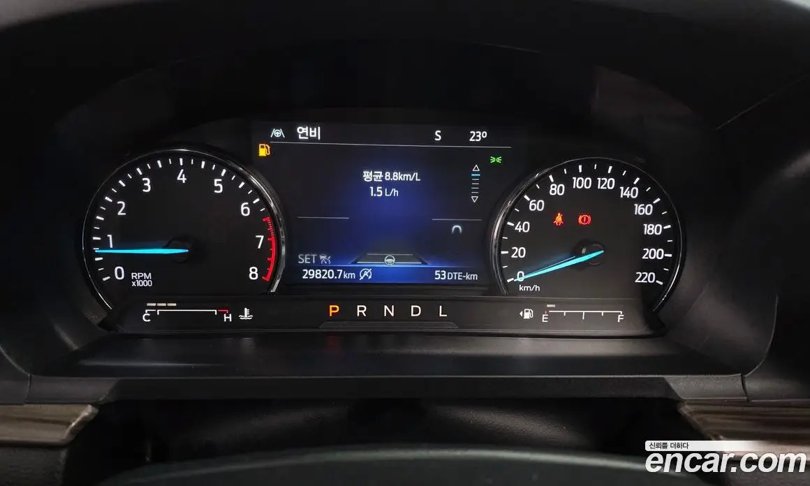 Ford Explorer 2022 2.3 автомат (гидро), фото 11