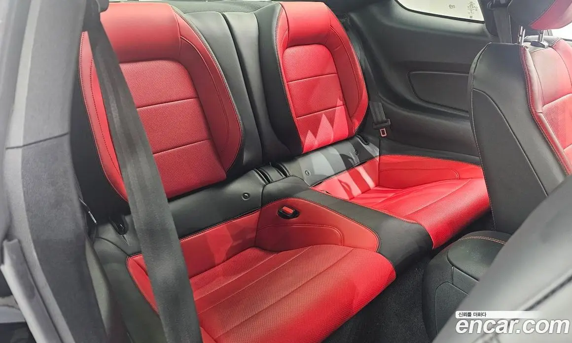 Ford Mustang 2022 5.0 автомат (гидро), фото 11