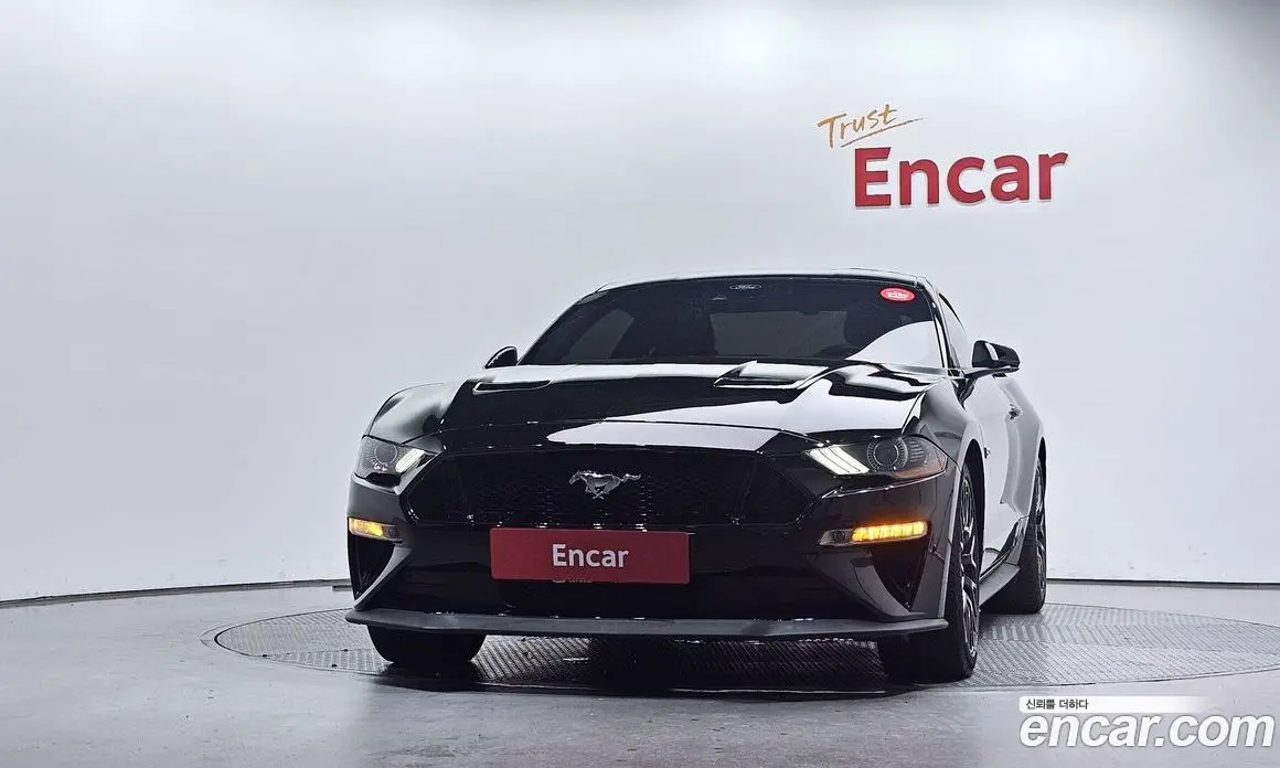 Ford Mustang 2022 5.0 автомат (гидро), фото 3