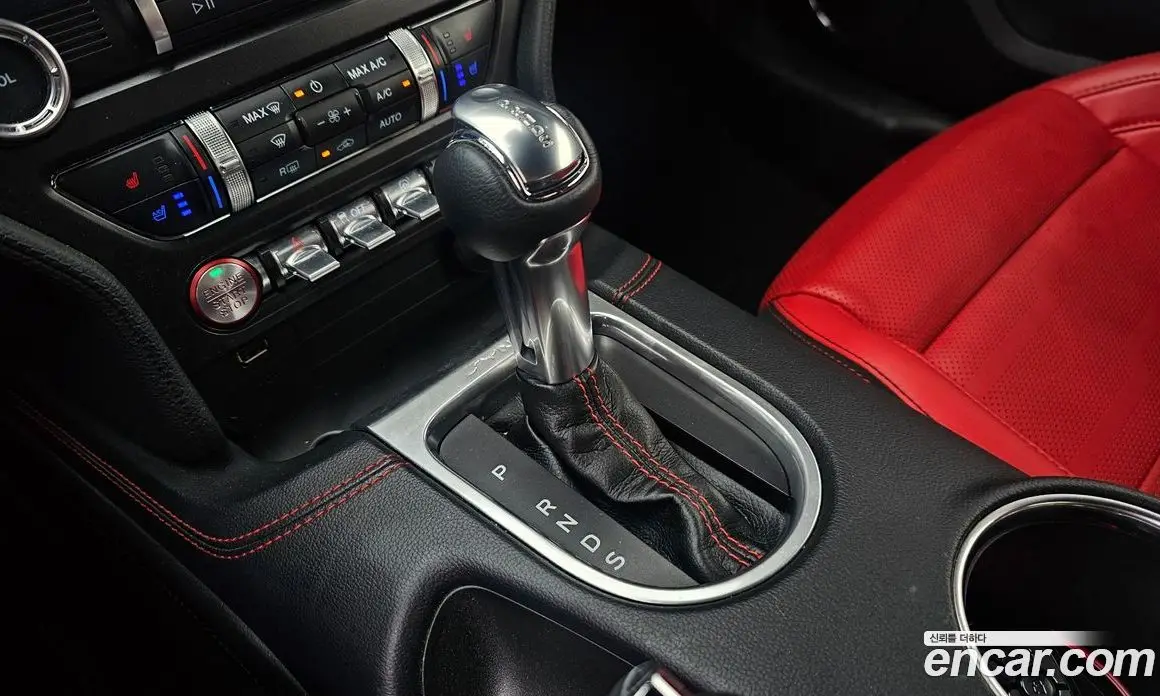 Ford Mustang 2022 5.0 автомат (гидро), фото 9