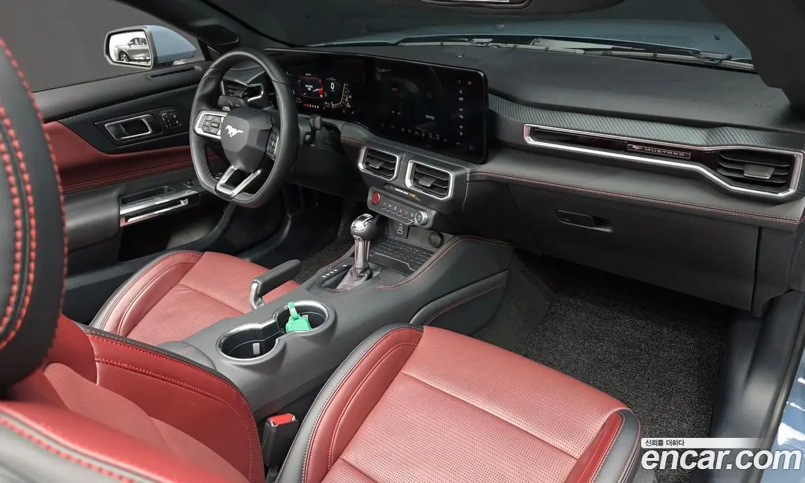 Ford Mustang 2023 2.3 автомат (гидро), фото 10 Ford Mustang 2023 2.3 автомат (гидро), фото 10