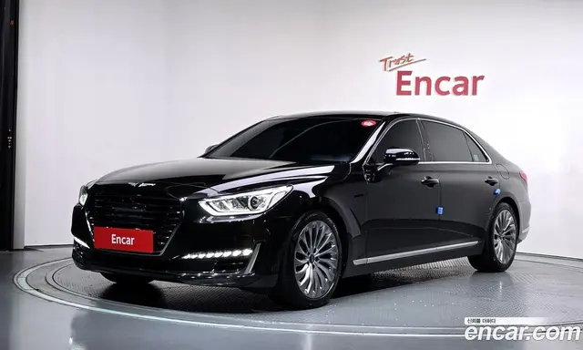 Genesis EQ900, 2018, 75 205 км