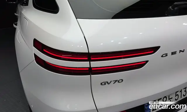 Genesis GV70 2021 2.5 автомат (гидро), миниатюра 9 Genesis GV70 2021 2.5 автомат (гидро), миниатюра 9