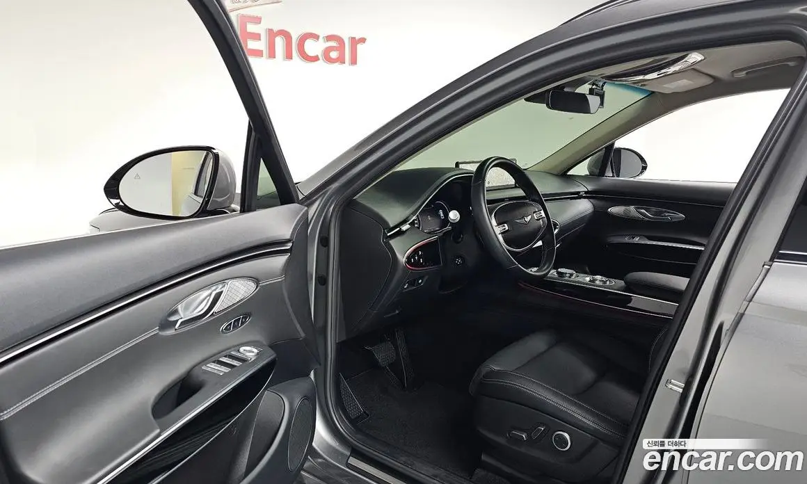Genesis GV70 2021 2.5 автомат (гидро), фото 12 Genesis GV70 2021 2.5 автомат (гидро), фото 12