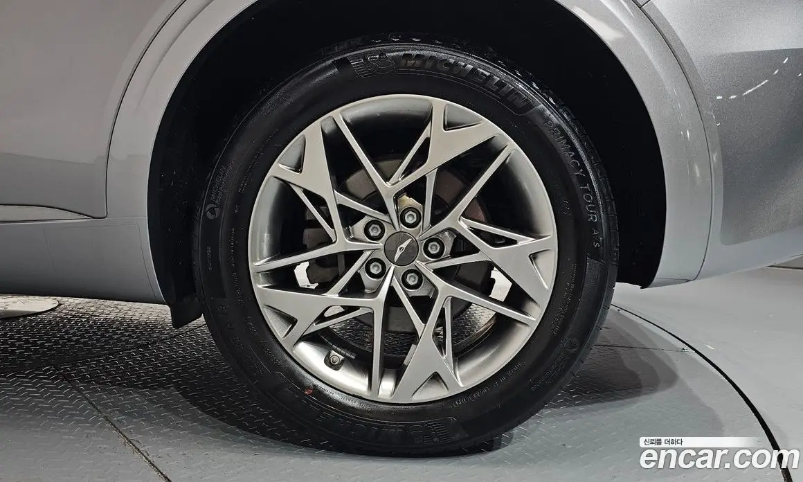 Genesis GV70 2021 2.5 автомат (гидро), фото 6 Genesis GV70 2021 2.5 автомат (гидро), фото 6