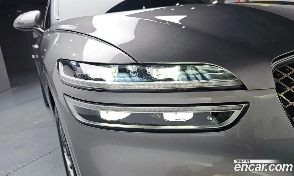 Genesis GV70 2021 2.5 автомат (гидро), фото 7 Genesis GV70 2021 2.5 автомат (гидро), фото 7