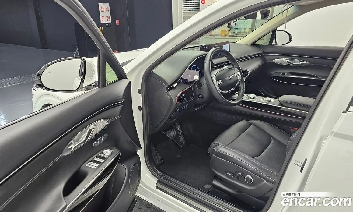 Genesis GV70 2021 2.2 автомат (гидро), фото 13
