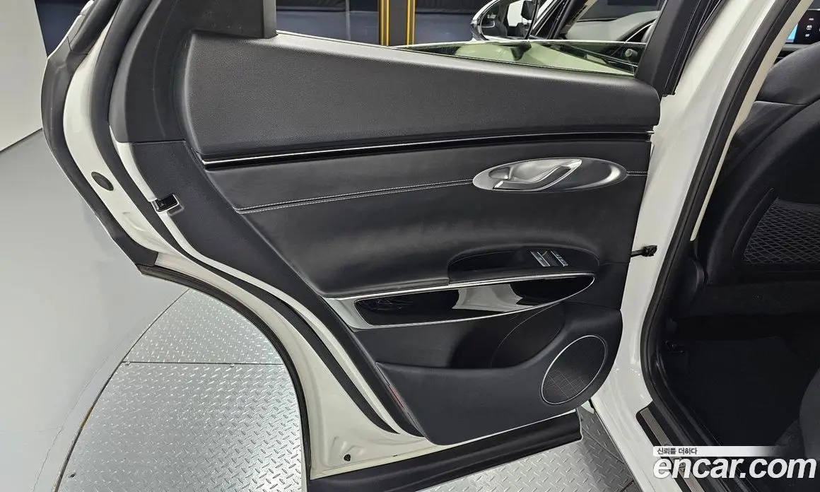 Genesis GV70 2021 2.2 автомат (гидро), фото 15