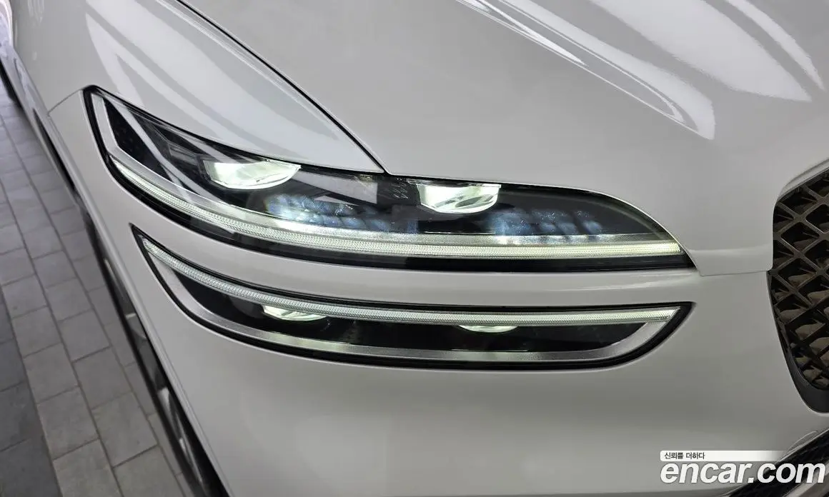 Genesis GV70 2021 2.5 автомат (гидро), фото 8 Genesis GV70 2021 2.5 автомат (гидро), фото 8