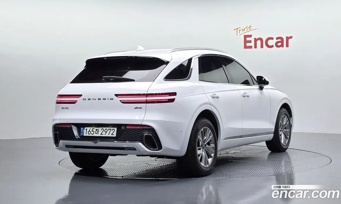 Genesis GV70 2021 2.5 автомат (гидро), фото 2 Genesis GV70 2021 2.5 автомат (гидро), фото 2