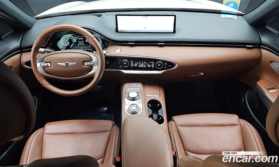 Genesis GV70 2021 2.5 автомат (гидро), фото 10 Genesis GV70 2021 2.5 автомат (гидро), фото 10