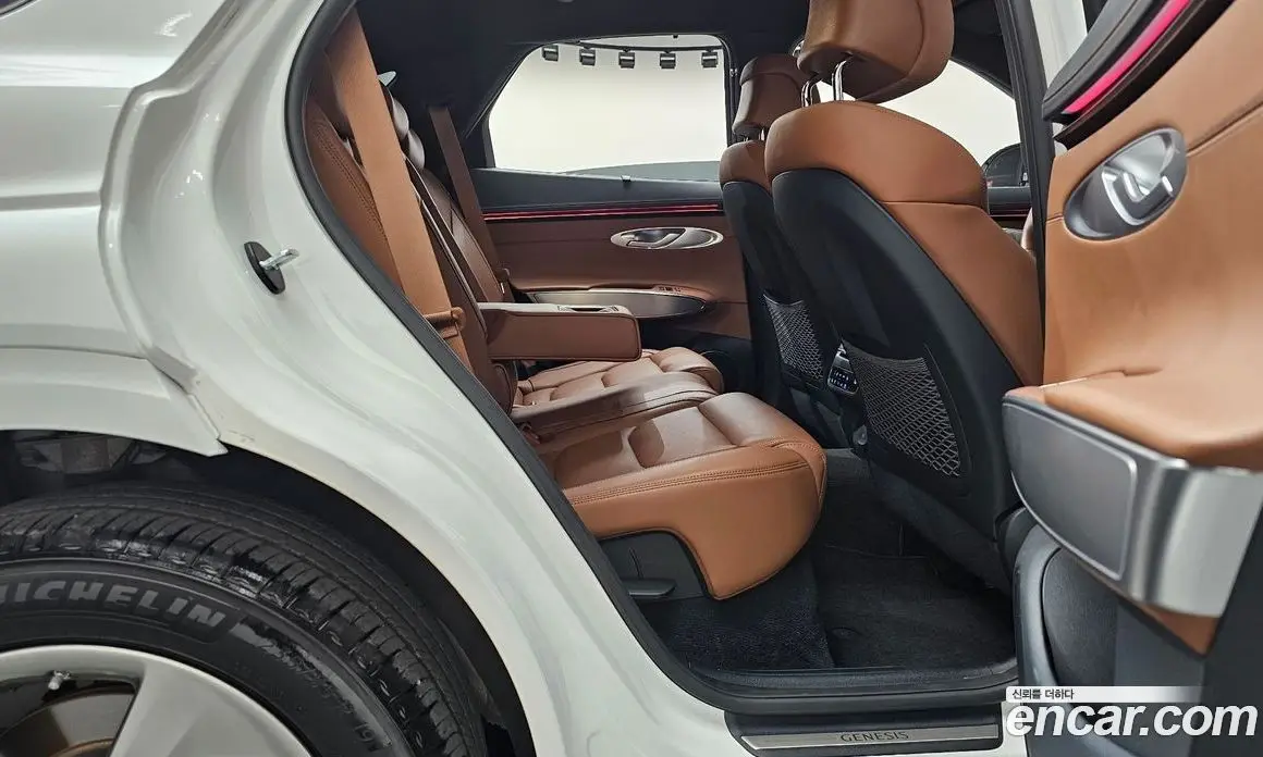 Genesis GV70 2024 2.5 автомат (гидро), фото 16