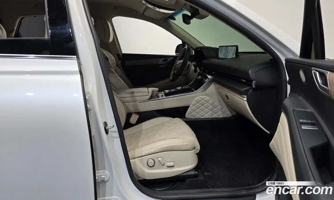 Genesis GV80 2023 2.5 автомат (гидро), фото 16 Genesis GV80 2023 2.5 автомат (гидро), фото 16