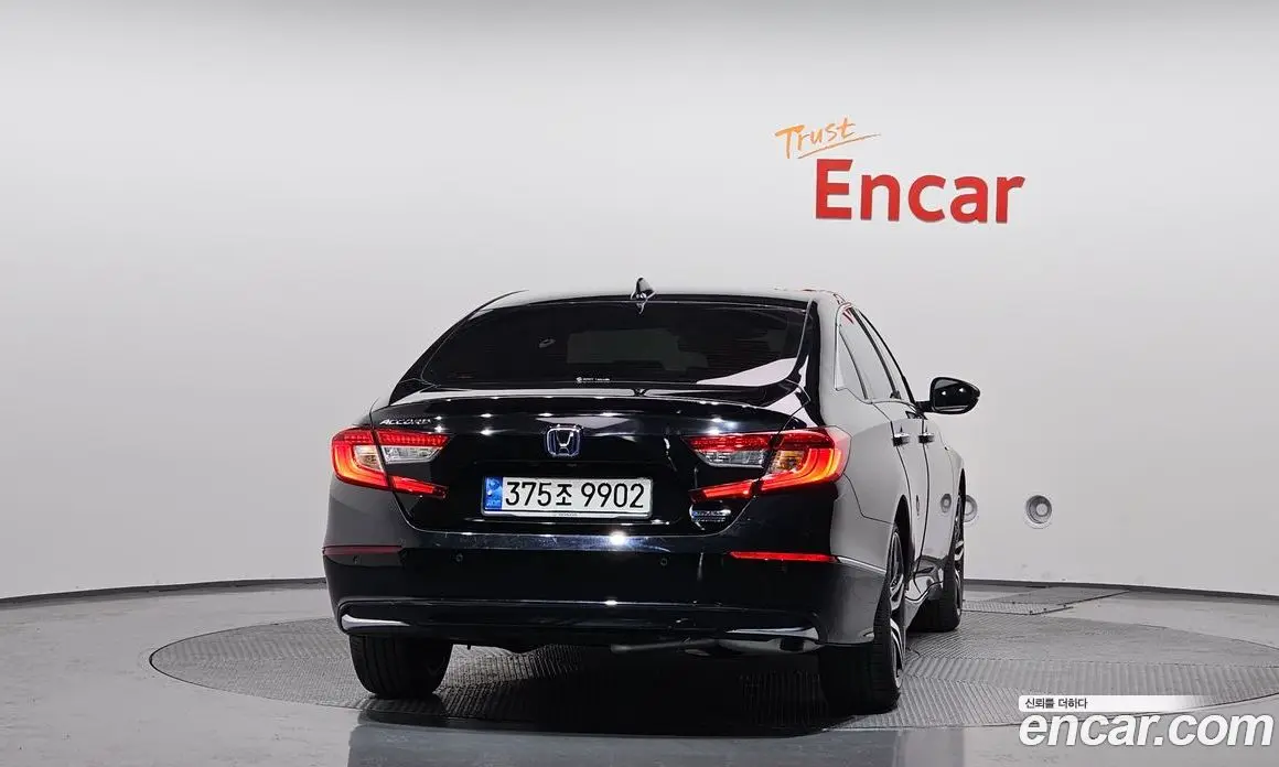 Honda Accord 2021 2.0 автомат (гидро), фото 4