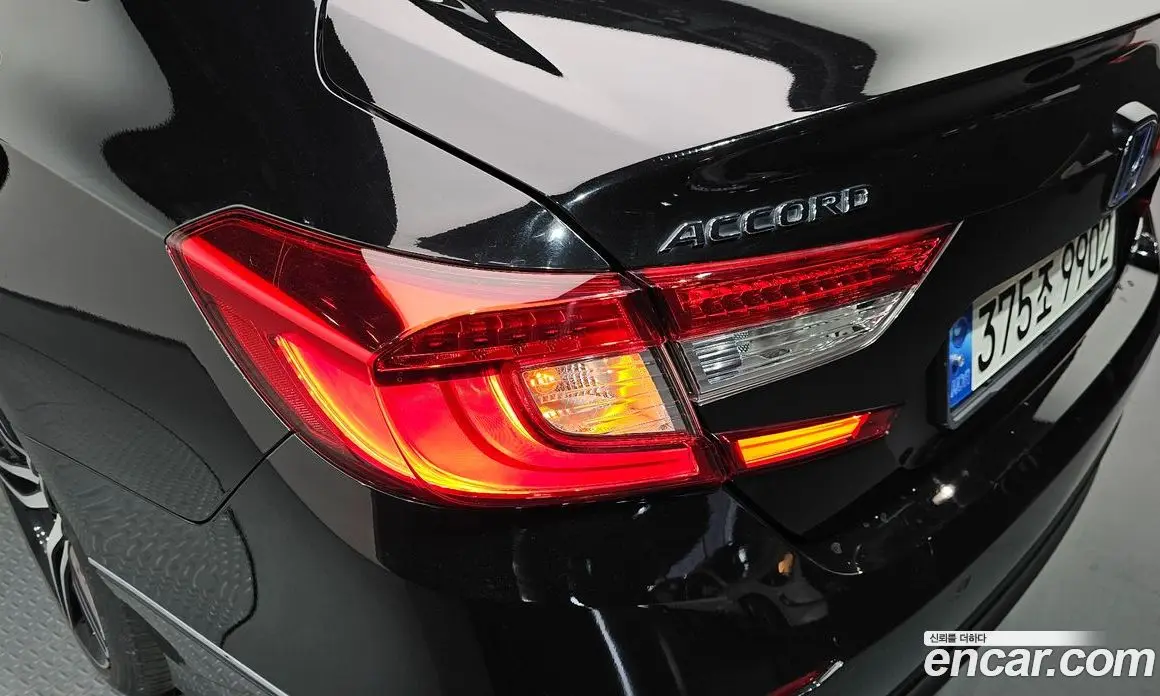 Honda Accord 2021 2.0 автомат (гидро), фото 9