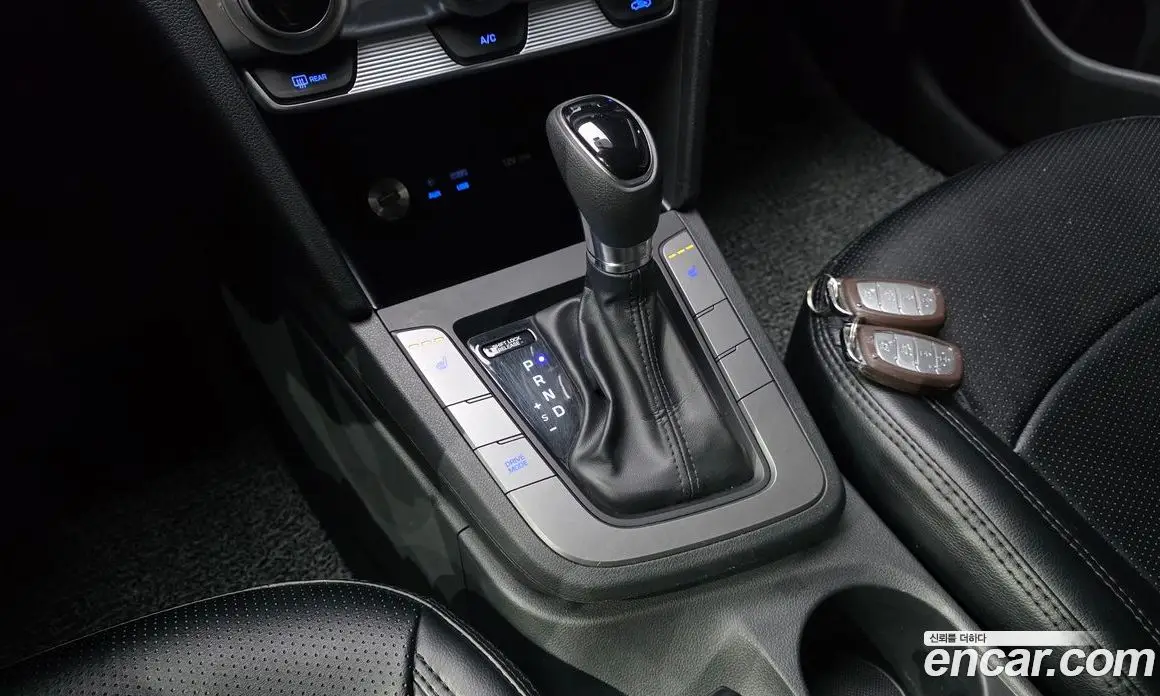 Hyundai Avante 2019 1.6 автомат (гидро), фото 12