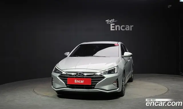 Hyundai Avante 2019 1.6 автомат (гидро), миниатюра 3