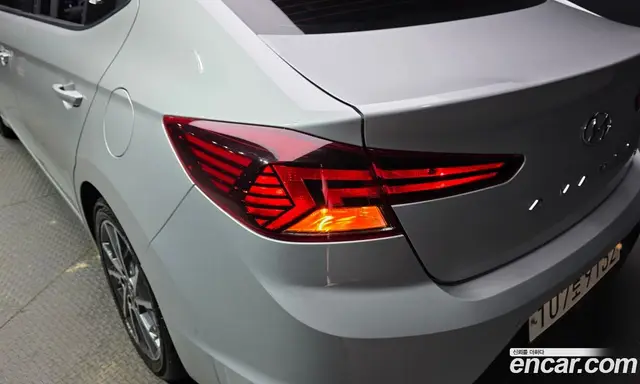 Hyundai Avante 2019 1.6 автомат (гидро), миниатюра 9