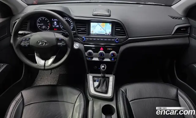 Hyundai Avante 2019 1.6 автомат (гидро), миниатюра 10