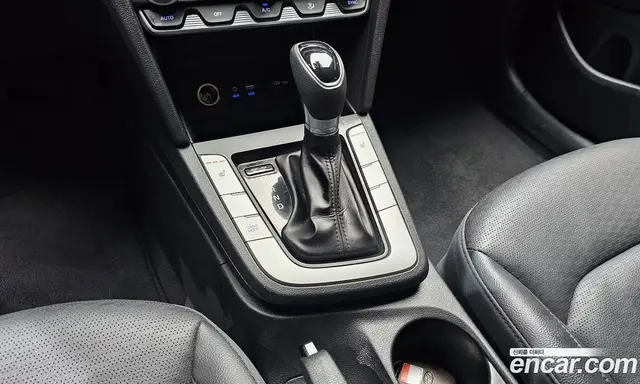 Hyundai Avante 2020 1.6 автомат (гидро), миниатюра 12