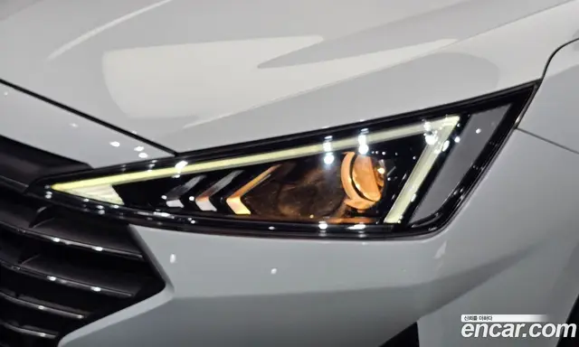 Hyundai Avante 2020 1.6 автомат (гидро), миниатюра 8 Hyundai Avante 2020 1.6 автомат (гидро), миниатюра 8