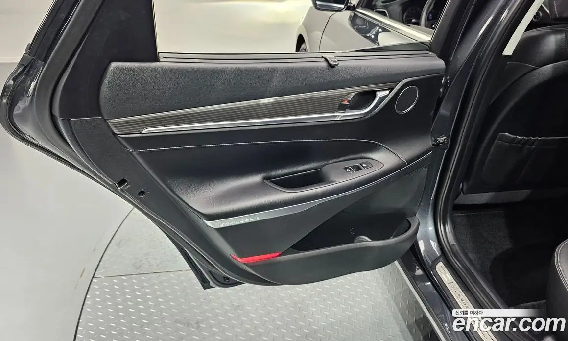 Hyundai Grandeur 2017 2.4 автомат (гидро), фото 15