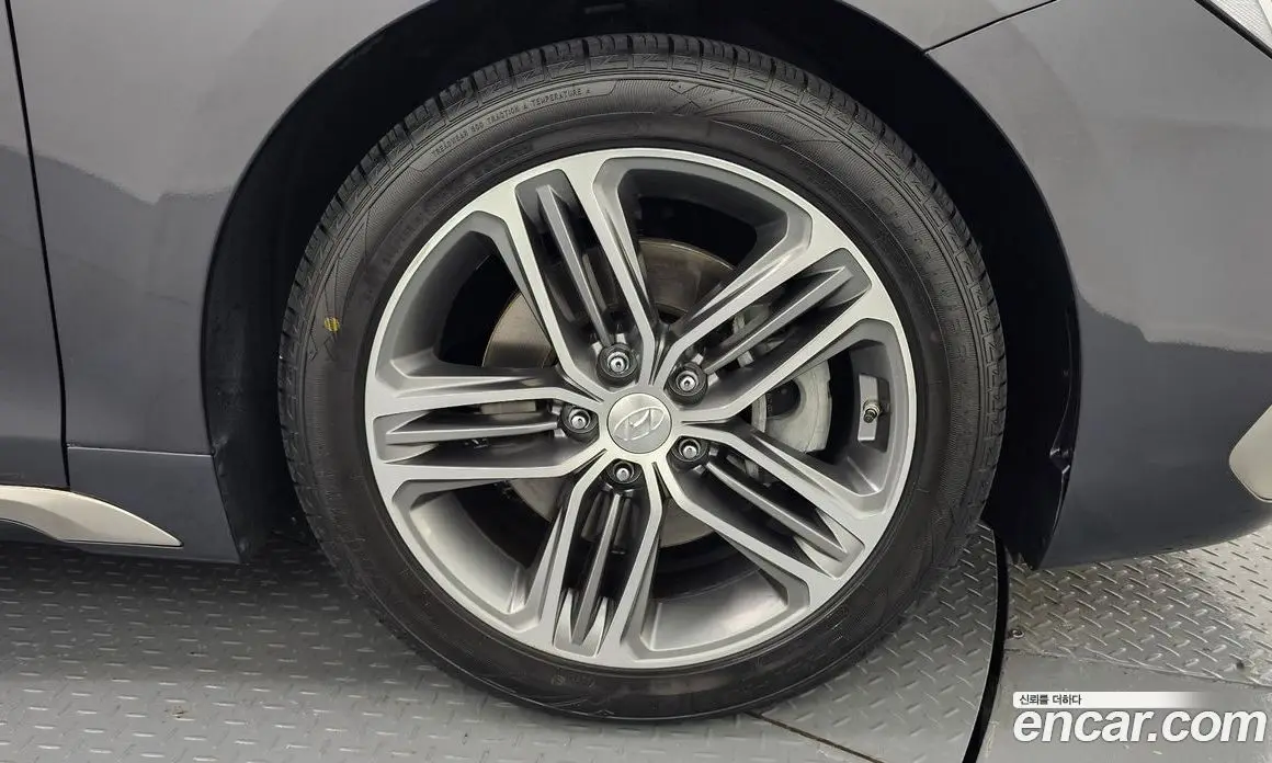 Hyundai Grandeur 2017 2.4 автомат (гидро), фото 7