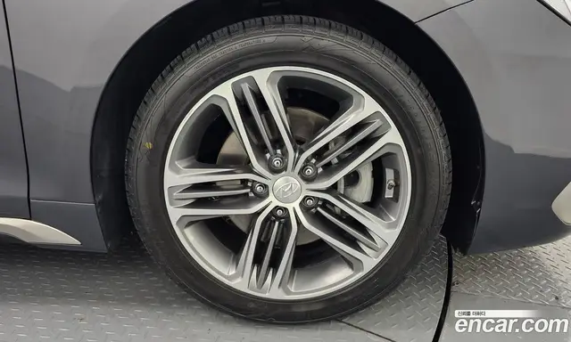 Hyundai Grandeur 2017 2.4 автомат (гидро), миниатюра 7