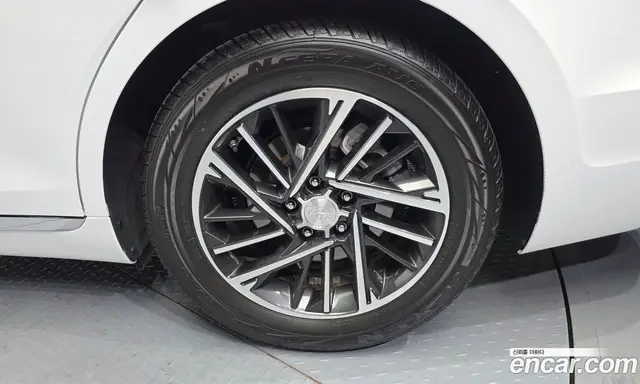 Hyundai Grandeur 2020 2.5 автомат (гидро), миниатюра 5 Hyundai Grandeur 2020 2.5 автомат (гидро), миниатюра 5