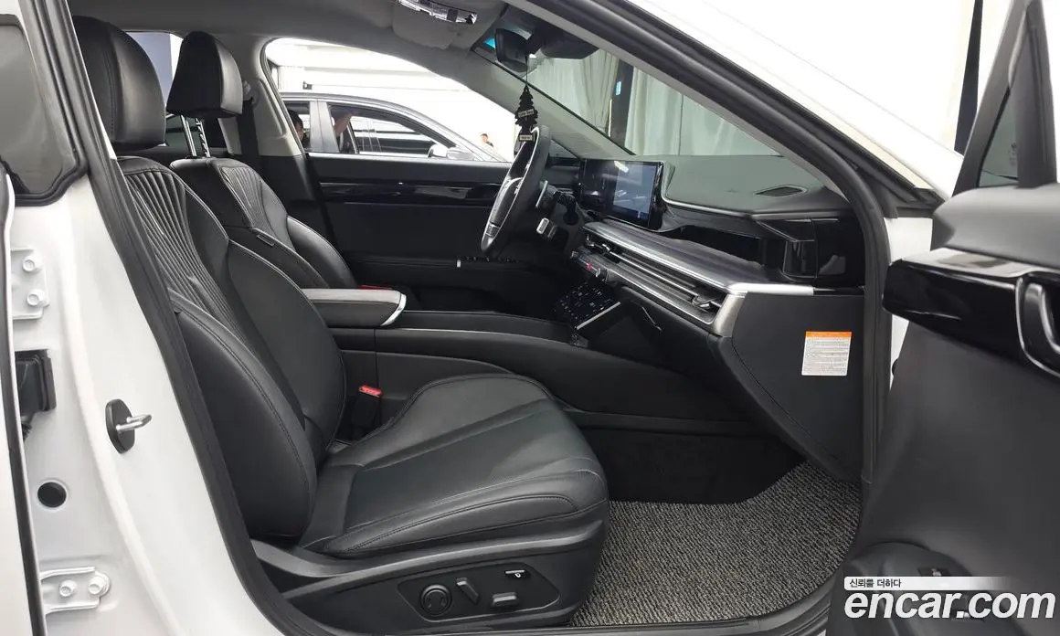 Hyundai Grandeur 2024 1.6 автомат (гидро), фото 17
