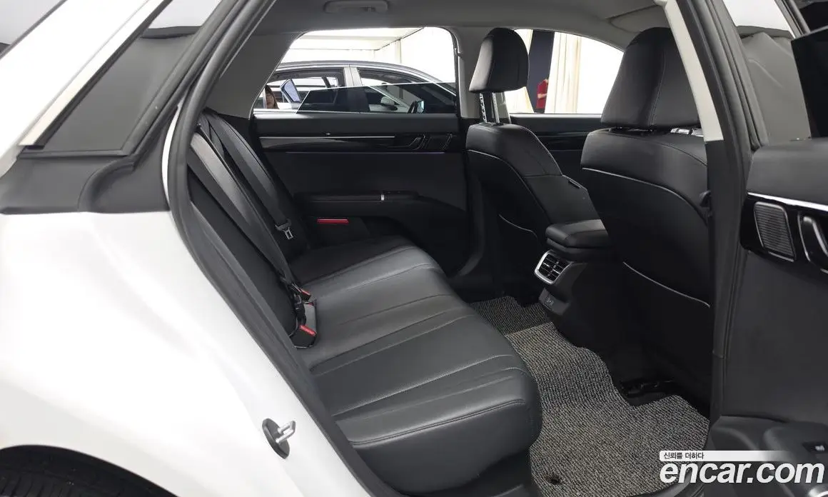Hyundai Grandeur 2024 1.6 автомат (гидро), фото 18