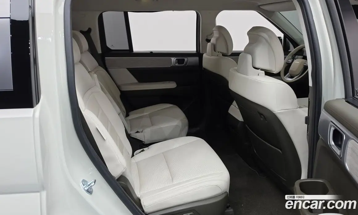Hyundai Santa Fe 2024 1.6 автомат (гидро), фото 11