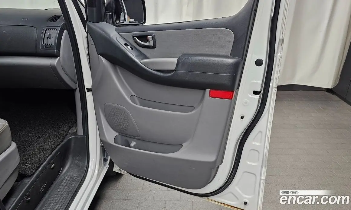 Hyundai Starex 2013 2.5 механика, фото 15