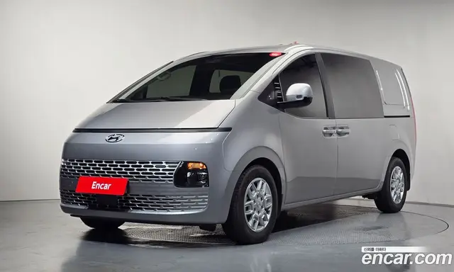 Hyundai Staria, 2022, 24 680 км