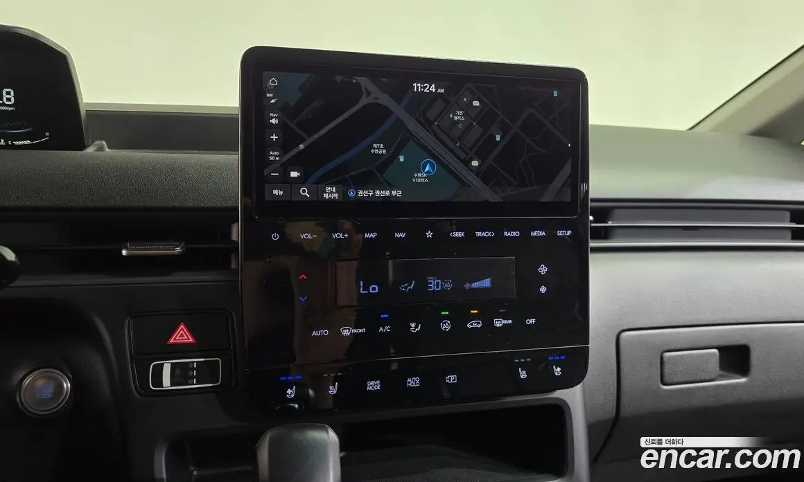 Hyundai Staria 2022 2.2 автомат (гидро), фото 18