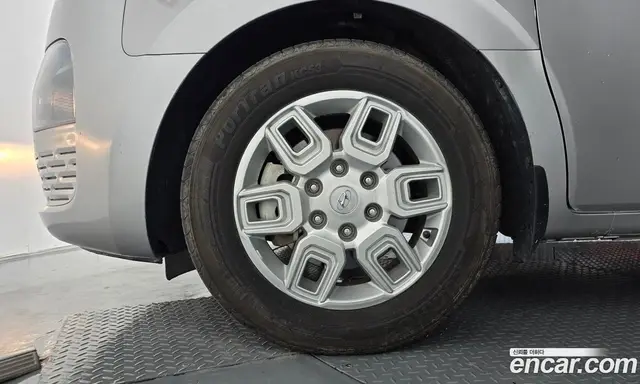 Hyundai Staria 2022 2.2 автомат (гидро), миниатюра 5