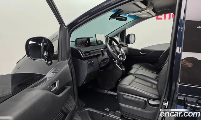 Hyundai Staria 2024 2.2 автомат (гидро), миниатюра 11